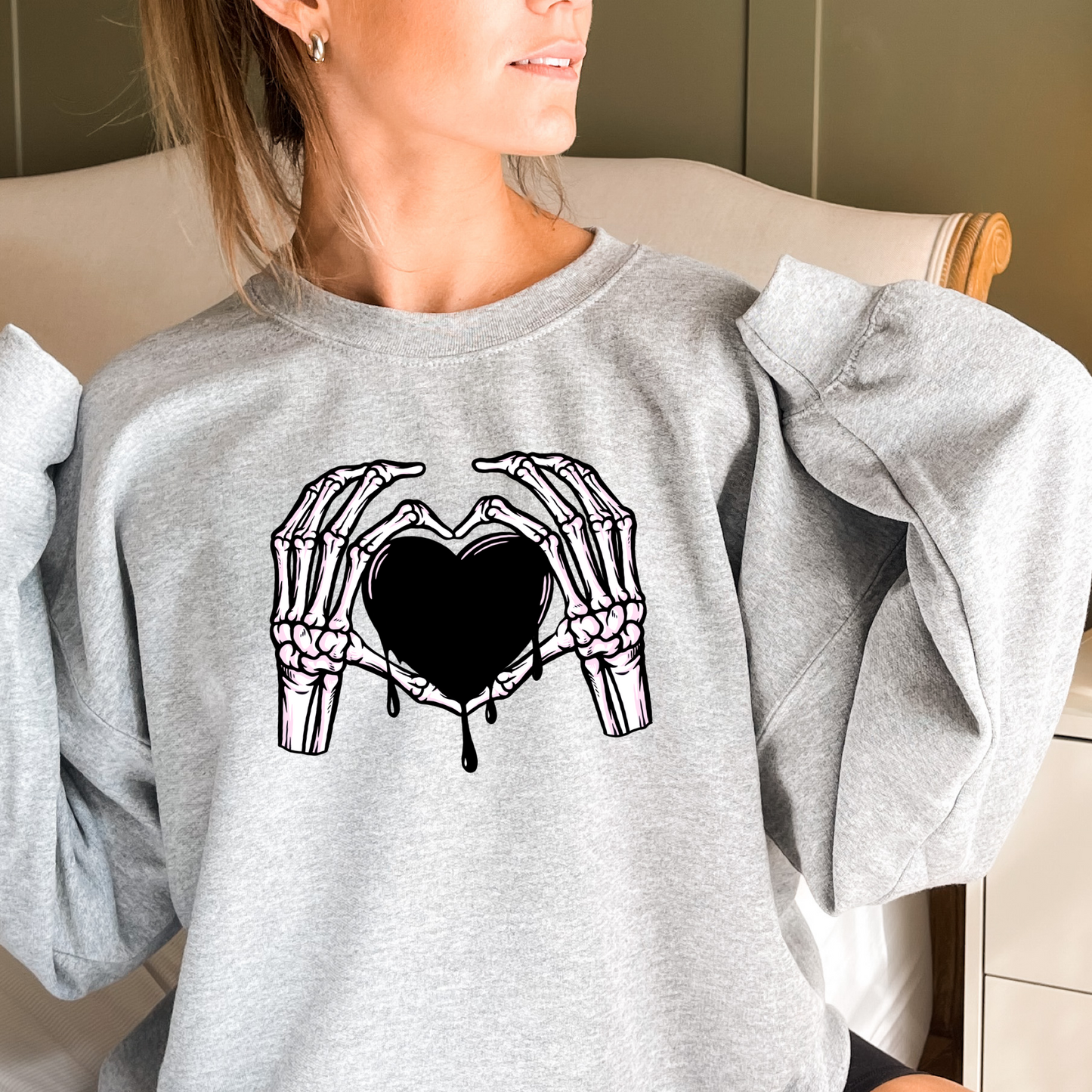 DTF TRANSFER skellie hands with heart